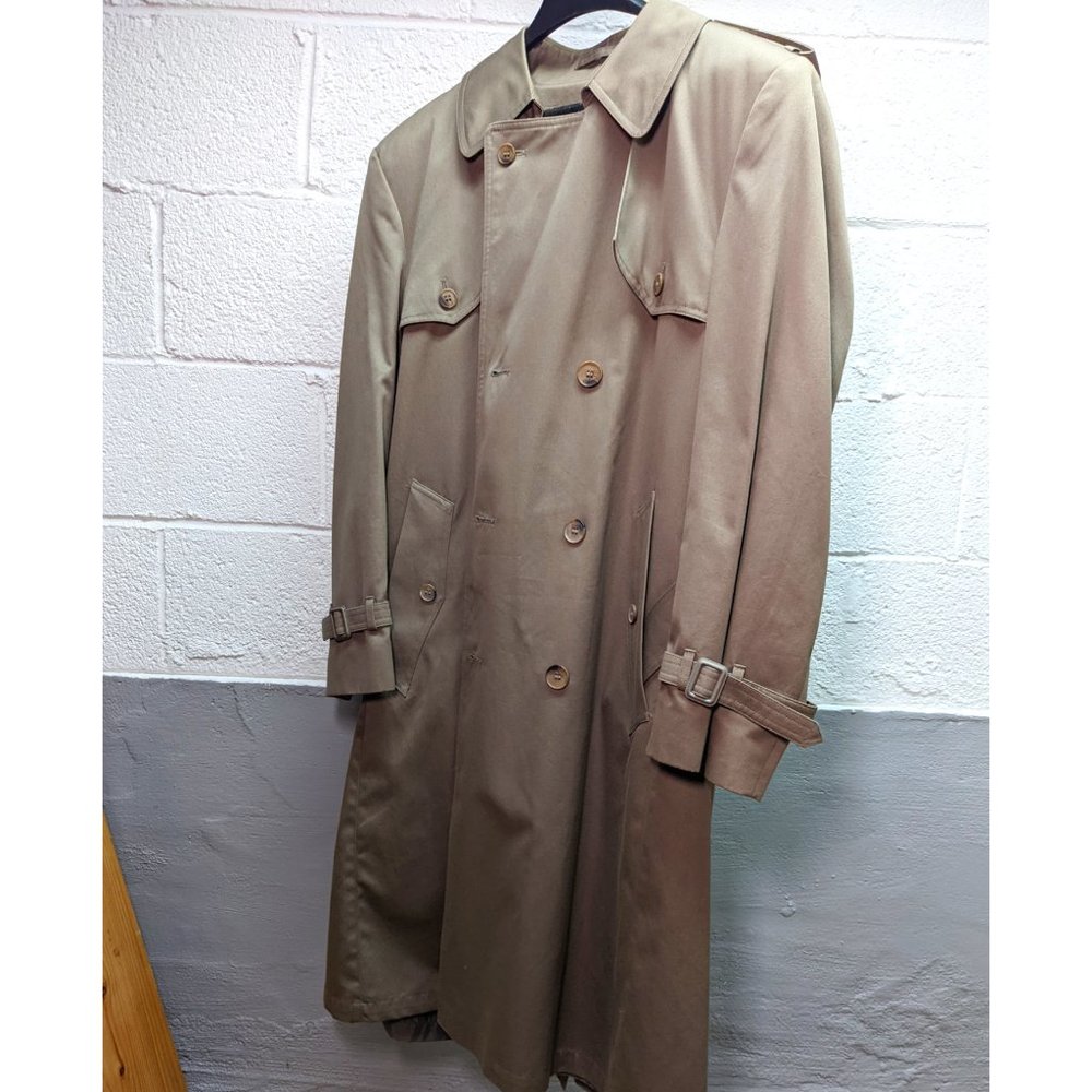 Vintage London Club Double Breasted Men's Trench Coat w/ Zipper Lining- 42 Short